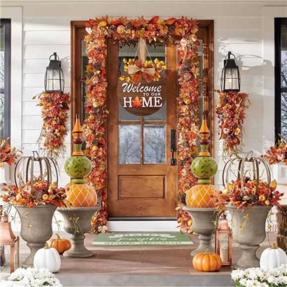 Interchangeable Welcome Sign for Front Door with 4 Seasonal Wreaths - Picture 5 of 7